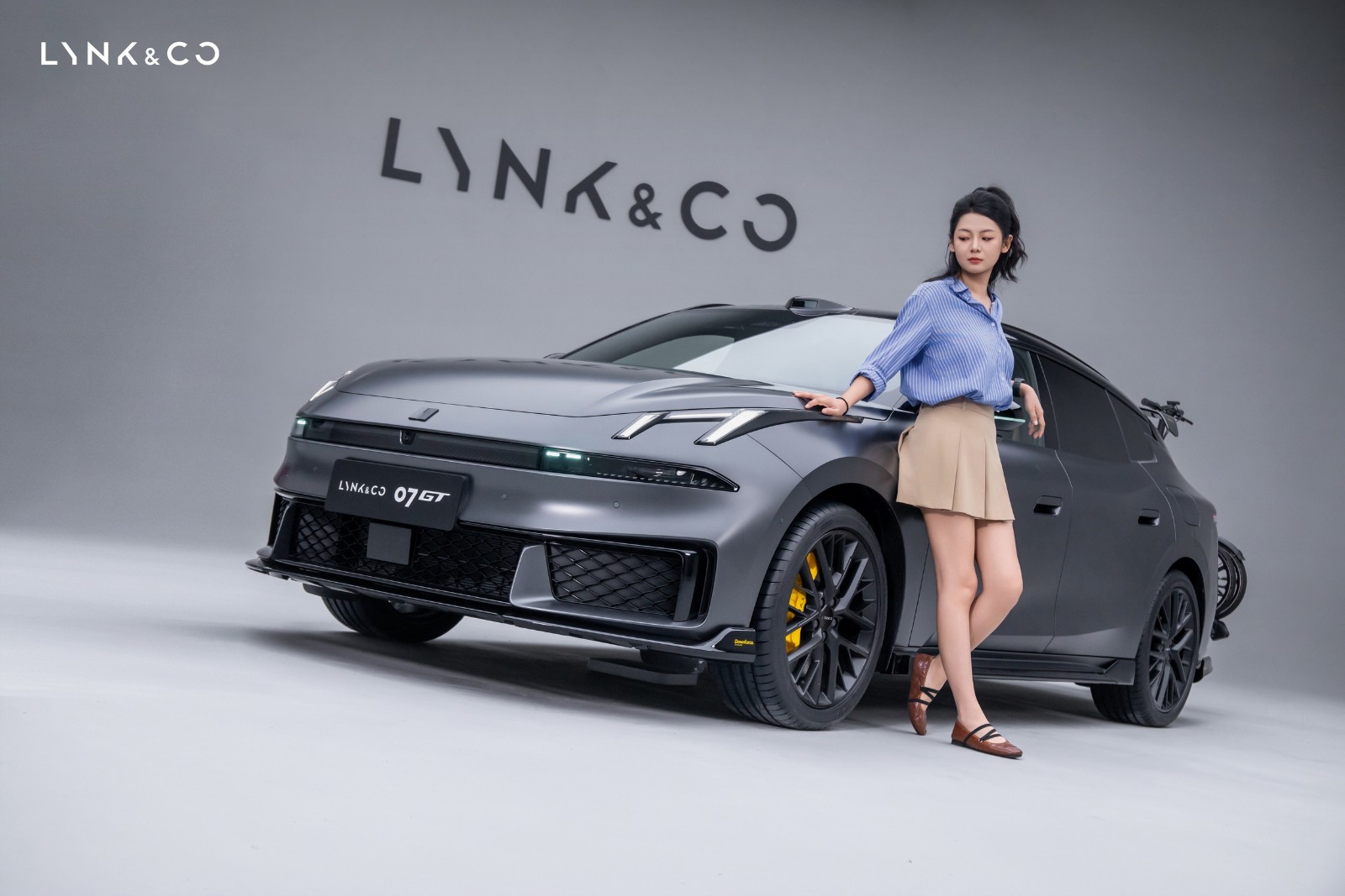 Lynk & Co Goes Long-Roof With a Chatty Dashboard Sidekick in Its First Wagon